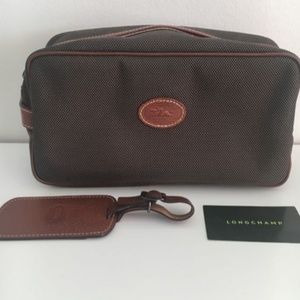 longchamps toiletry bag